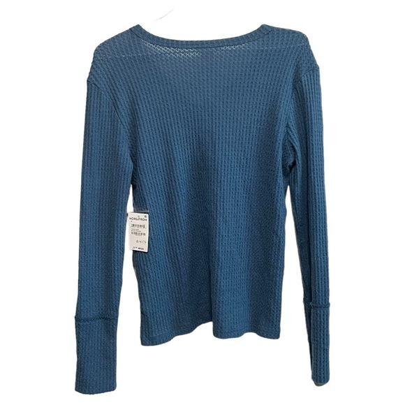 Calson Henley Button Front, New with Tags Nordstrom House Brand - Picture 3 of 6